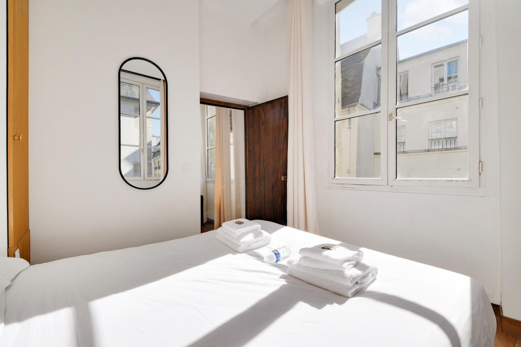 Residence Central Marais Париж Экстерьер фото